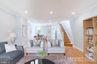 624 Irving St NW in Washington, DC - Building Photo - Building Photo