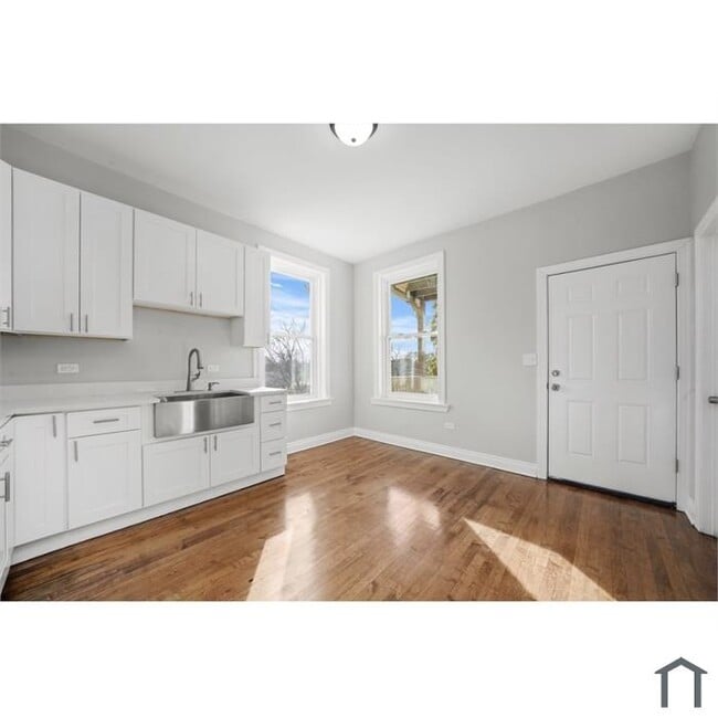 1642 S Harding Ave, Unit 3