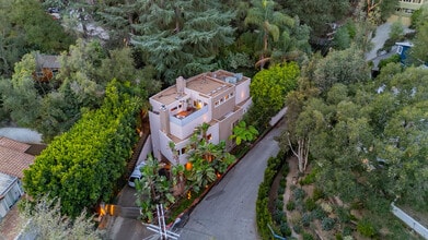 2423 Horse Shoe Canyon Rd in Los Angeles, CA - Building Photo - Building Photo