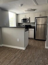 10361 SW 16th St, Unit S1 in Miami, FL - Building Photo - Building Photo