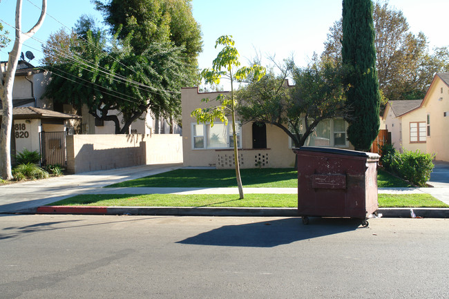 816 E Garfield Ave in Glendale, CA - Building Photo - Building Photo