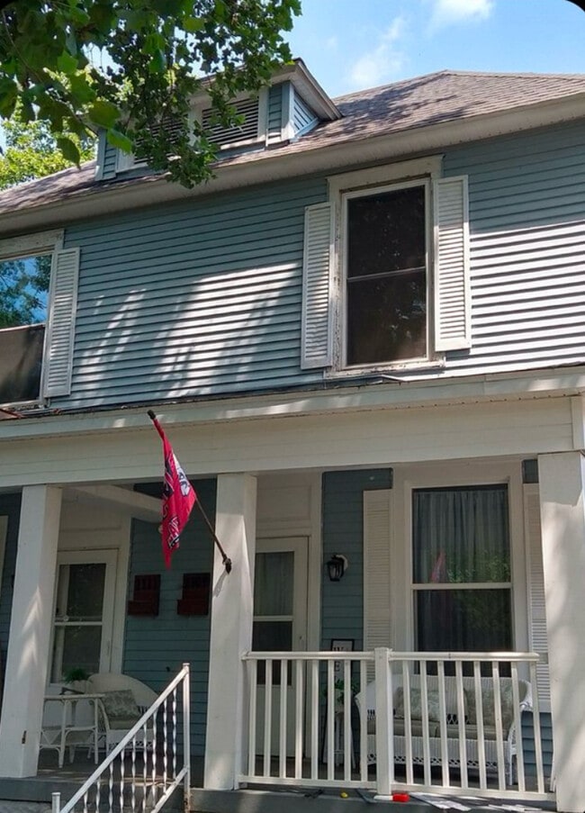 property at 2109 N 10th St