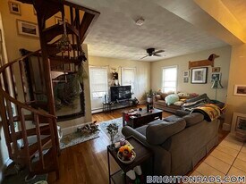 7 Glenley Terrace in Boston, MA - Building Photo