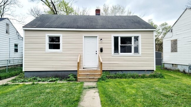 529 S Kenmore St in South Bend, IN - Building Photo - Building Photo