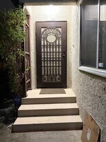 1644 S Garth Ave in Los Angeles, CA - Building Photo