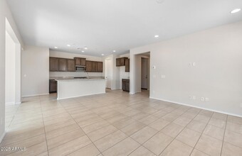 21295 N 270th Dr, Unit 902 in Buckeye, AZ - Building Photo - Building Photo