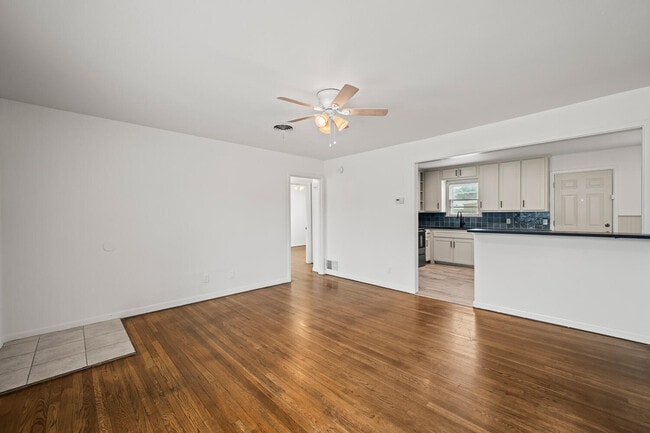 4823 9th St in Lubbock, TX - Building Photo - Building Photo