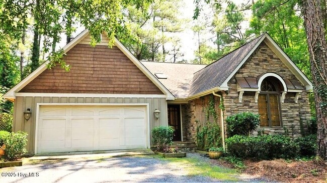 property at 4 Pine Orchard Pl