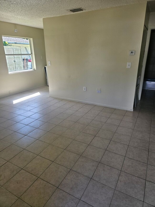 806 56th Ave E in Bradenton, FL - Building Photo - Building Photo