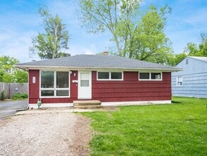 1684 Ferris Rd in Columbus, OH - Building Photo - Building Photo