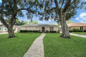 14115 Wickersham Ln in Houston, TX - Building Photo - Building Photo