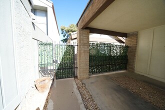 3153 Bel Air Dr in Las Vegas, NV - Building Photo - Building Photo