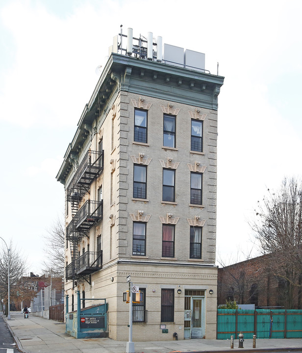 1984 Fulton St in Brooklyn, NY - Building Photo