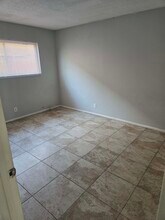 485 North Cir, Unit 1 in Las Vegas, NV - Building Photo - Building Photo