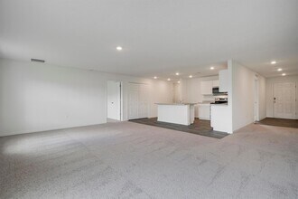 438 SW Meadow Terrace in Port St. Lucie, FL - Building Photo - Building Photo