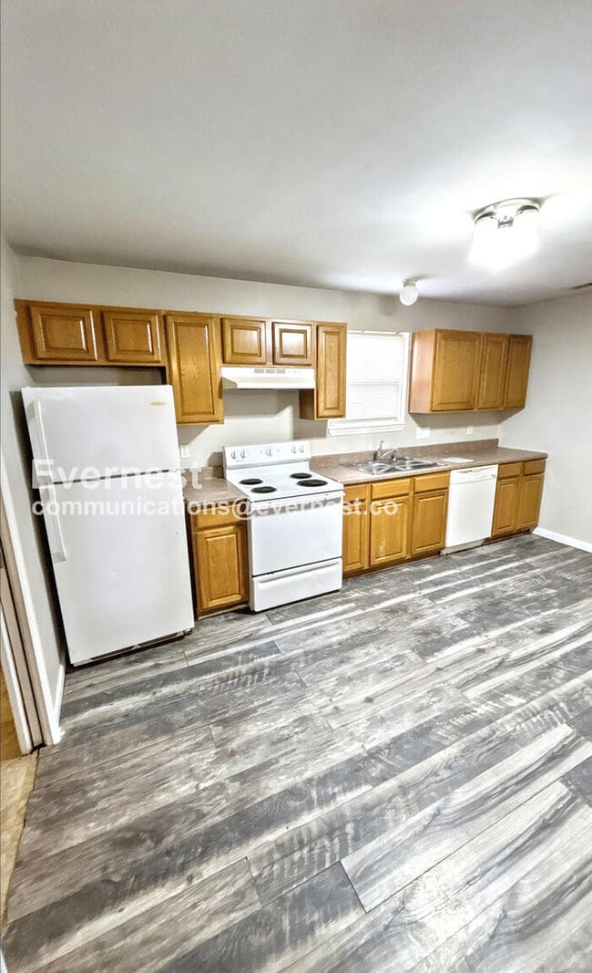 5821 Weeks Ave in St. Louis, MO - Building Photo - Building Photo