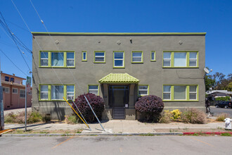 646 42nd in Oakland, CA - Building Photo - Building Photo