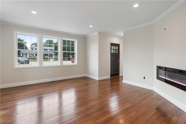 property at 8 Seabreeze Terrace