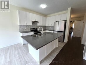24 Del Grappa St in Caledon, ON - Building Photo - Building Photo