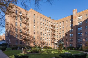 2425 Haring St Apartments