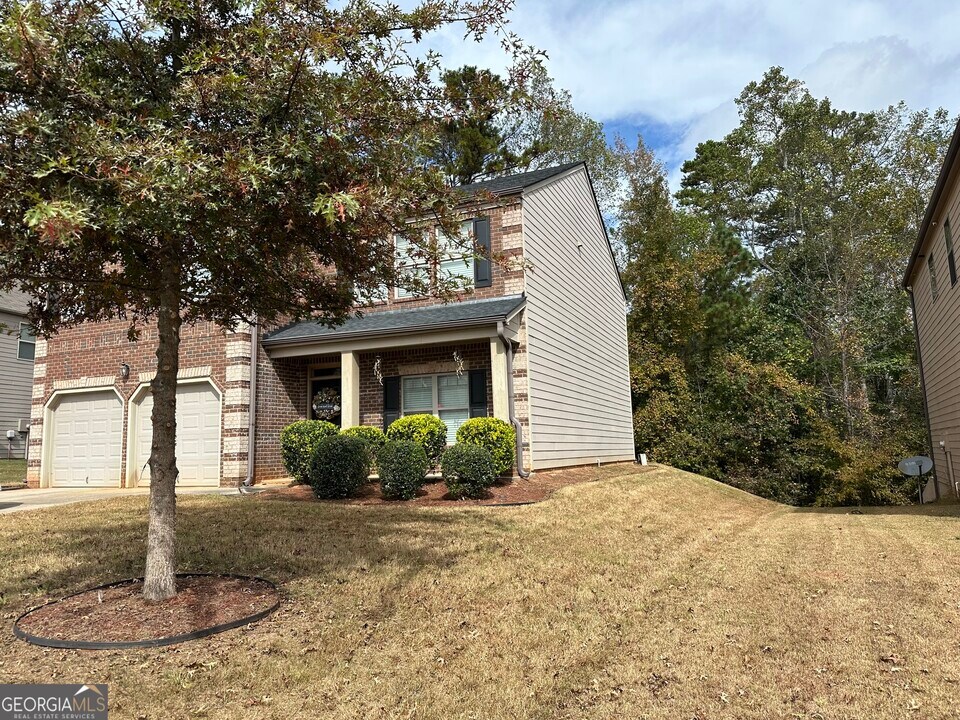 376 Pernell Dr in Hampton, GA - Building Photo