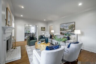 2221 Olive St in Baton Rouge, LA - Building Photo - Building Photo