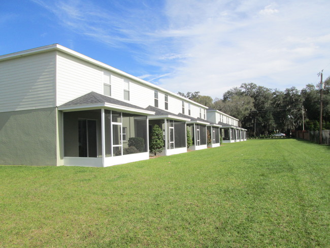 2008 Sophia Pl, Unit 2nd Floor in Lakeland, FL - Building Photo - Building Photo