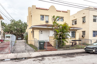 922 NW 2nd St in Miami, FL - Building Photo - Building Photo