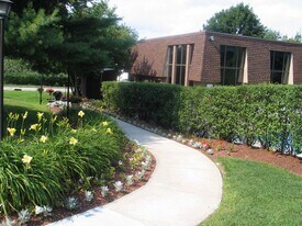 363 Simmonsville Ave