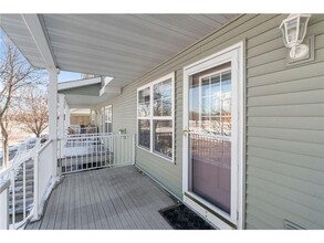 2856 Clover Ridge Dr in Chaska, MN - Foto de edificio - Building Photo