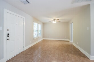 26852 Haileys Mnr in Humble, TX - Building Photo - Building Photo