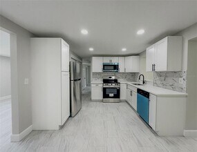 4823 Aegean Ave in Holiday, FL - Building Photo - Building Photo