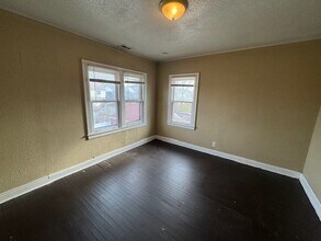 16260 Fairfield St in Detroit, MI - Building Photo - Building Photo