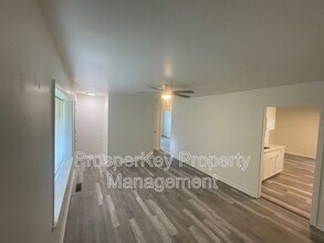 246 Pinetree Cir in Griffin, GA - Building Photo - Building Photo