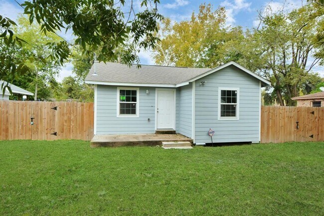 7429 Springdale St in Houston, TX - Building Photo - Building Photo