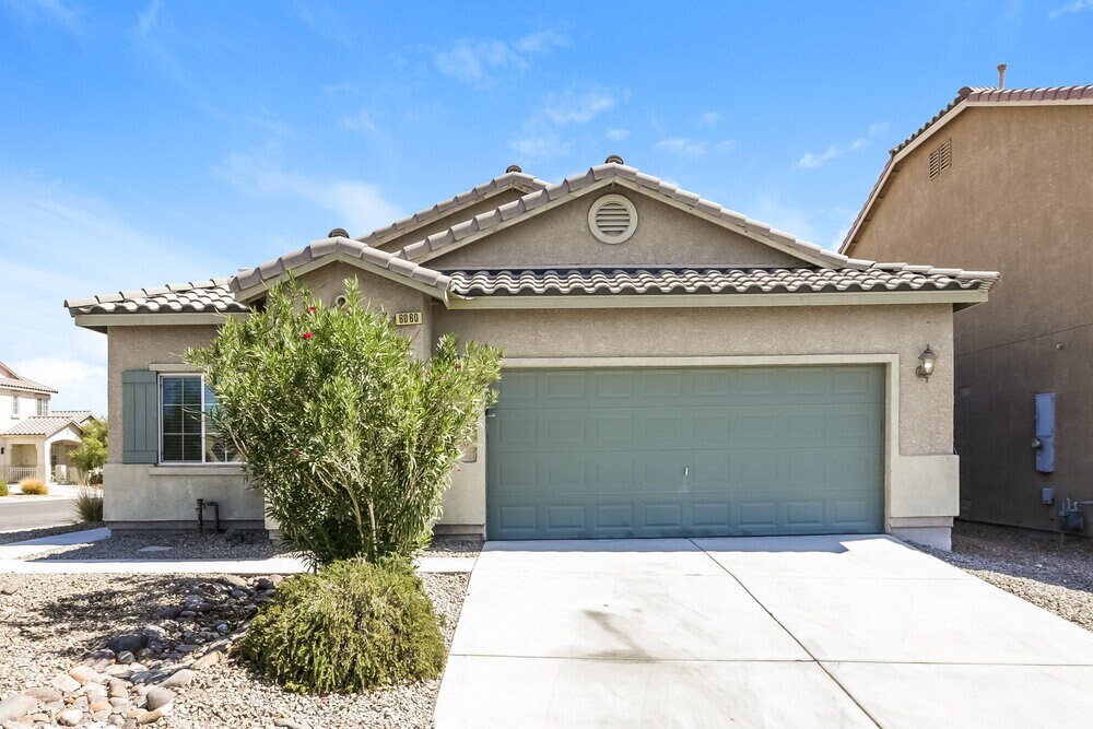 6060 N Leaping Foal St in North Las Vegas, NV - Building Photo