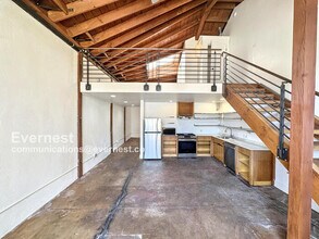 2201 West St in Oakland, CA - Building Photo - Building Photo