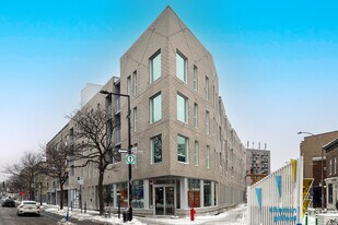 4777 Saint-Denis Rue, Unit 204 in Montréal, QC - Building Photo