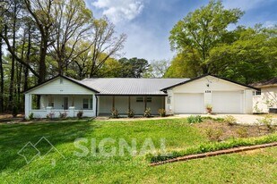 430 Laird Ave in Hueytown, AL - Building Photo