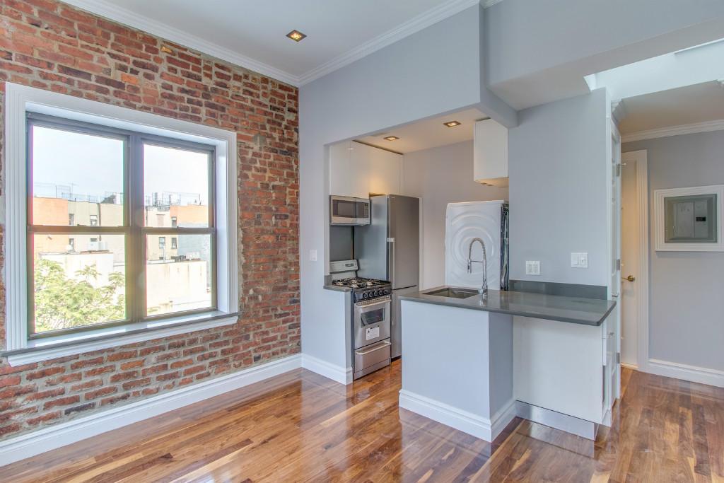 68 Clinton St in New York, NY - Building Photo