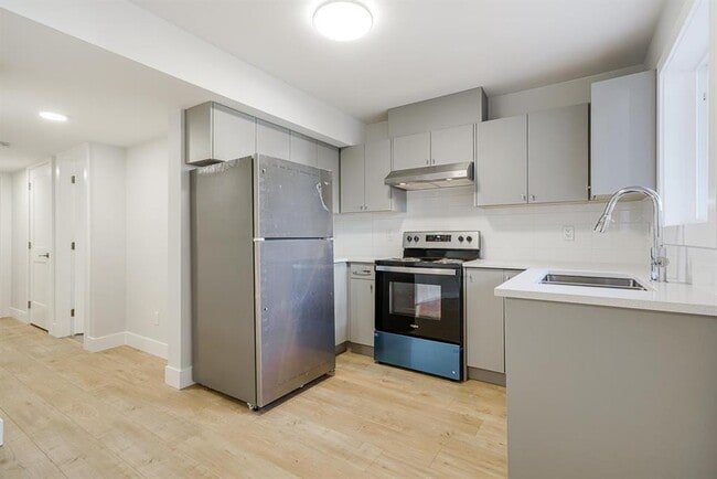 16583-1625A 25a Ave in Surrey, BC - Building Photo - Building Photo