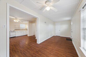 4011 Vista Blvd in Galveston, TX - Building Photo - Building Photo