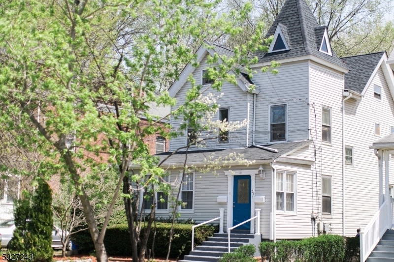 57 Greenwood Ave-Unit -2 in Montclair, NJ - Building Photo