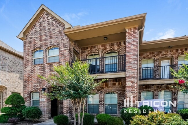 property at 4120 Comanche Dr