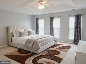 43573 Helmsdale Terrace in Chantilly, VA - Building Photo - Building Photo