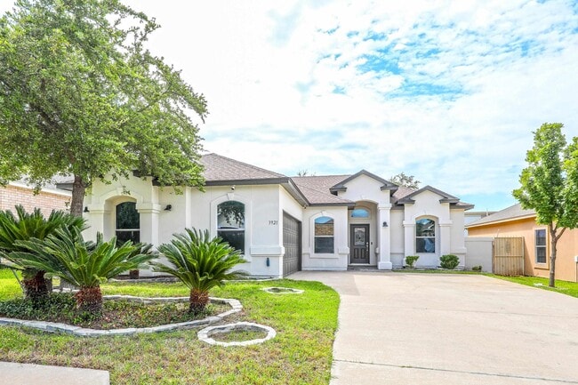 3921 Aidin St in Laredo, TX - Building Photo - Building Photo
