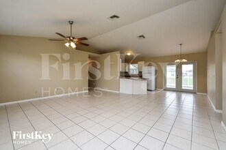 117 Blackstone Dr in Ft. Myers, FL - Building Photo - Building Photo