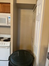 10 Gibbs St, Unit 11 in Mount Clemens, MI - Building Photo - Building Photo