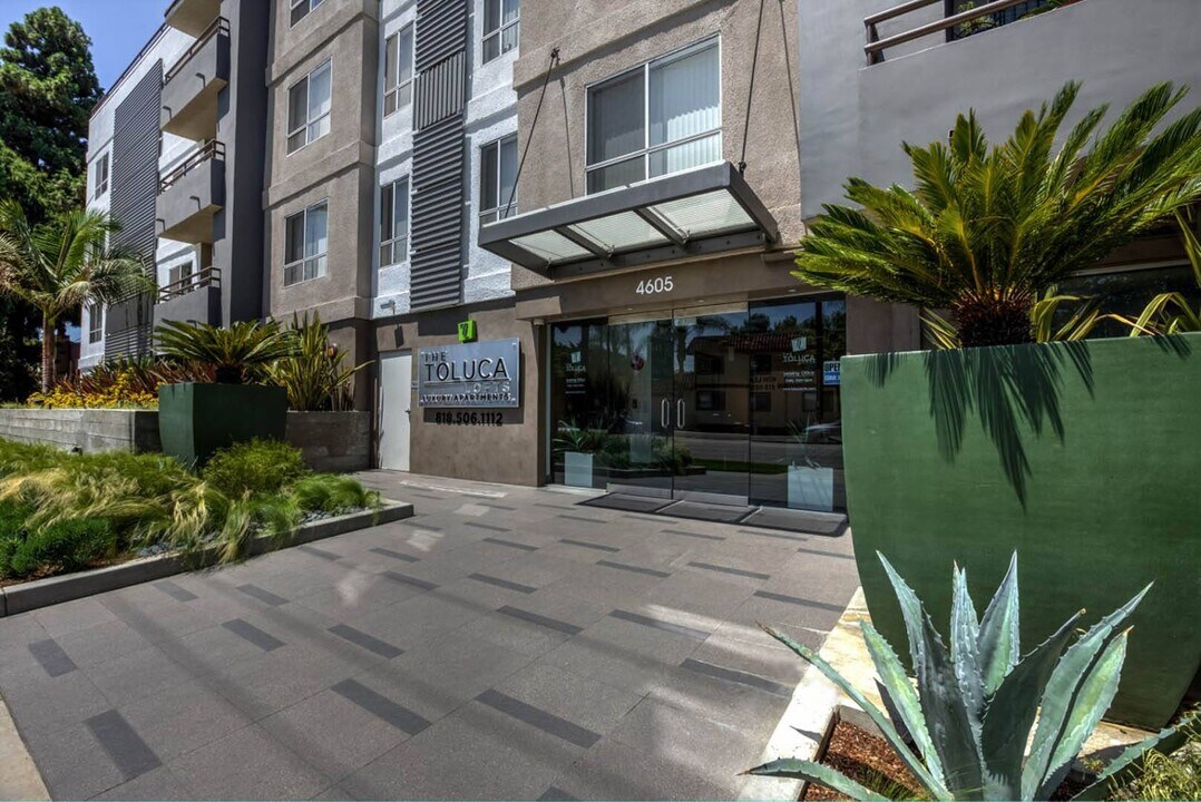 Toluca Lofts in Toluca Lake, CA - Foto de edificio