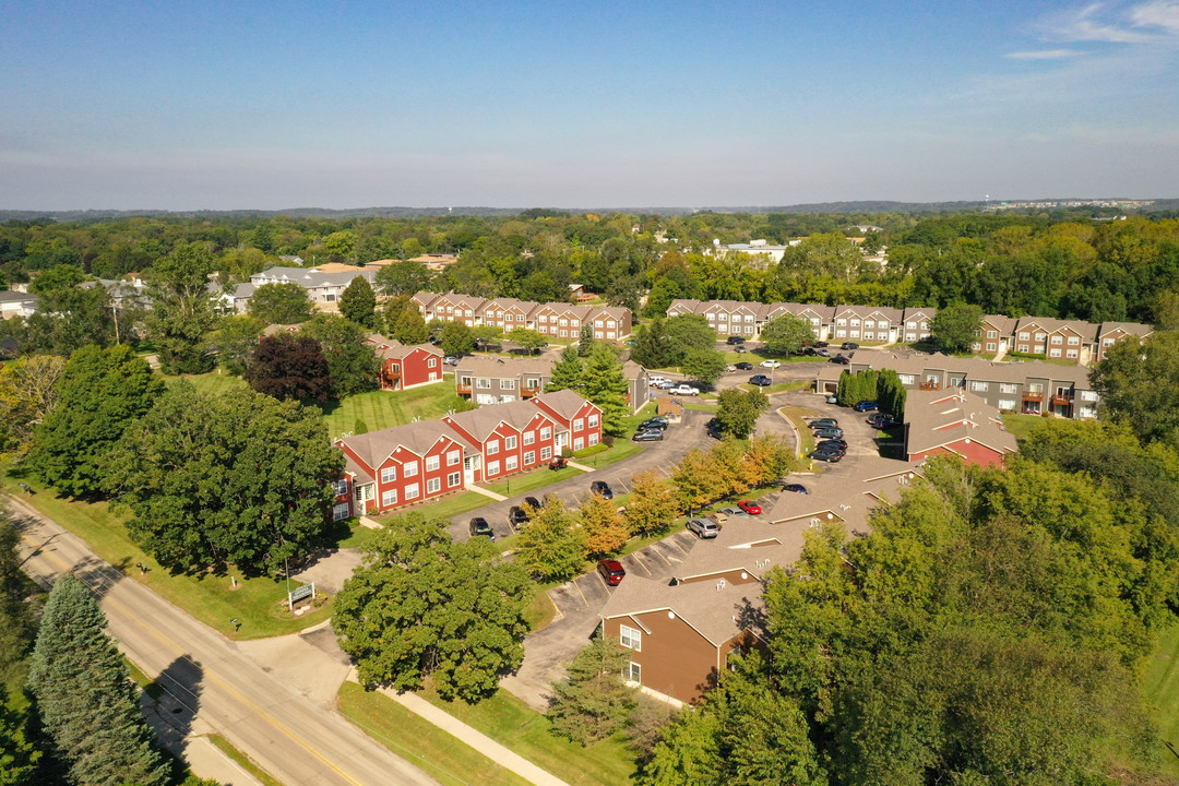 Geneva Meadows in Lake Geneva, WI - Building Photo